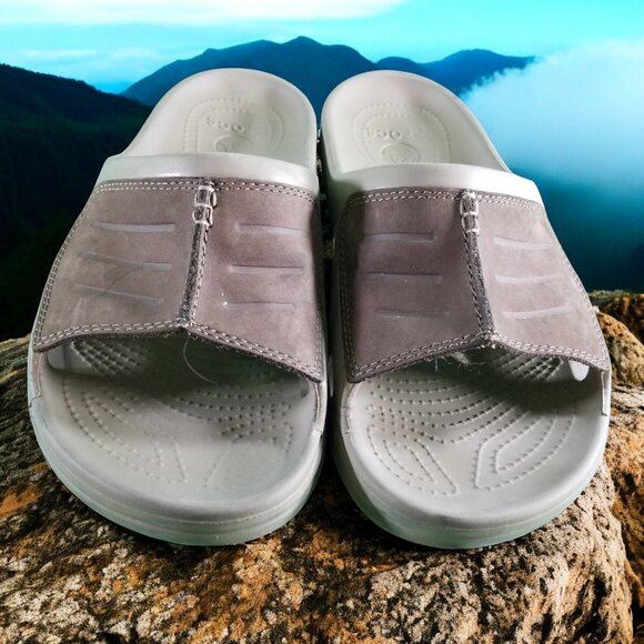 Crocs Men's Size 9 Brown Slip On Sandals Comfort Shoes 12438 - Picture 3 of 8